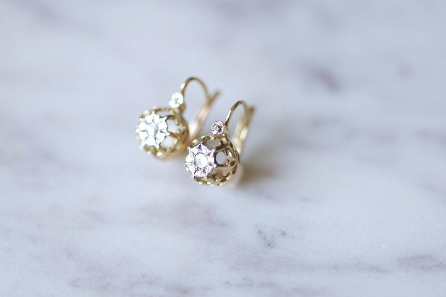 Boucles d'oreilles dormeuses anciennes en or et diamants - Galerie Pénélope