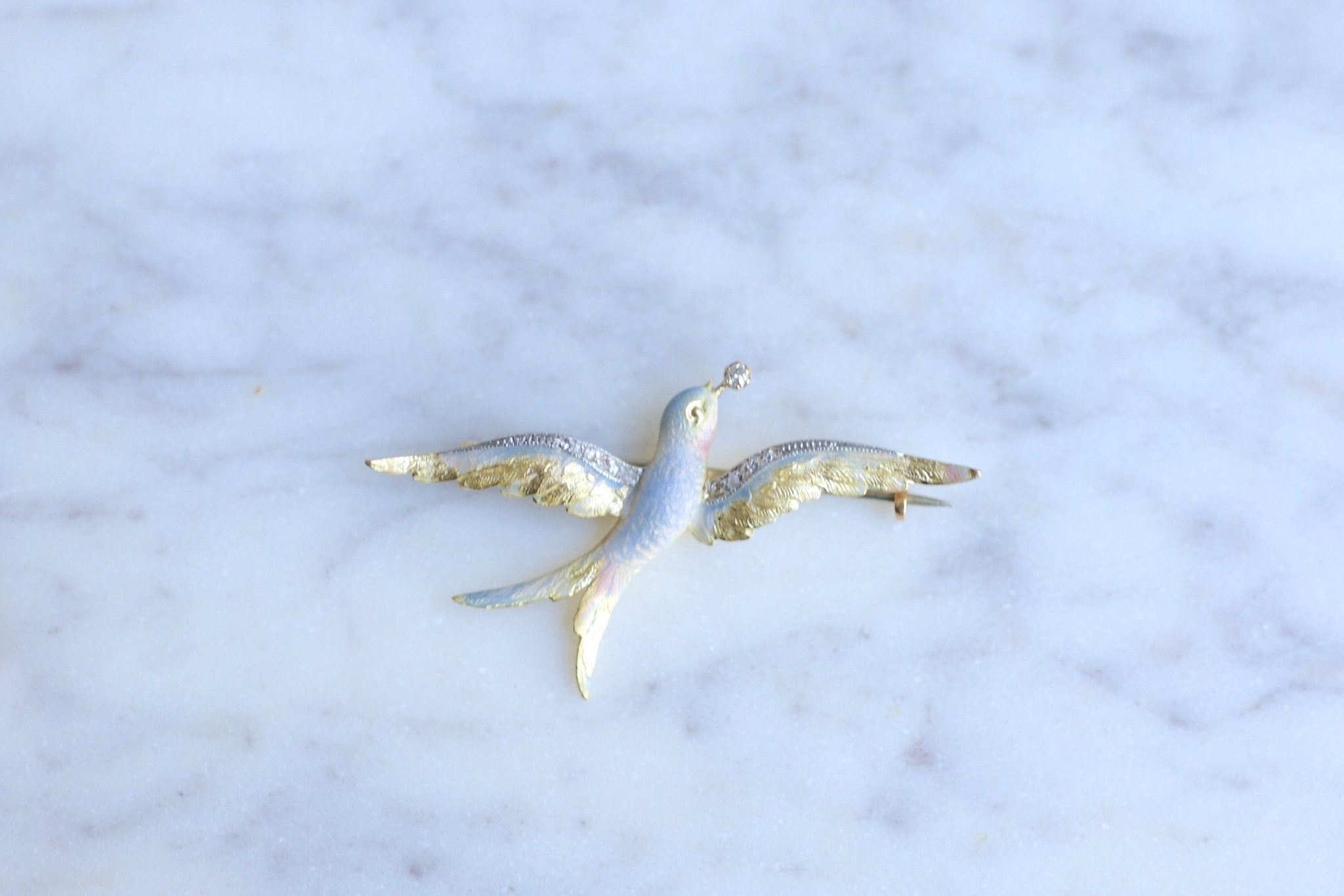 Broche chérie ancienne. Broche oiseau martinet/hirondelle de Broche chérie ancienne. Broche oiseau martinet/hirondelle de