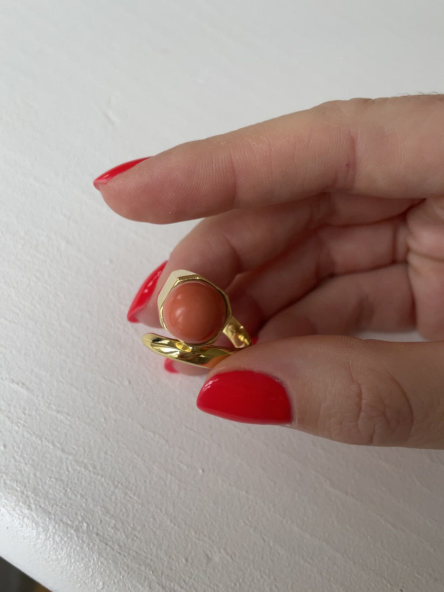 Bague clou or et corail