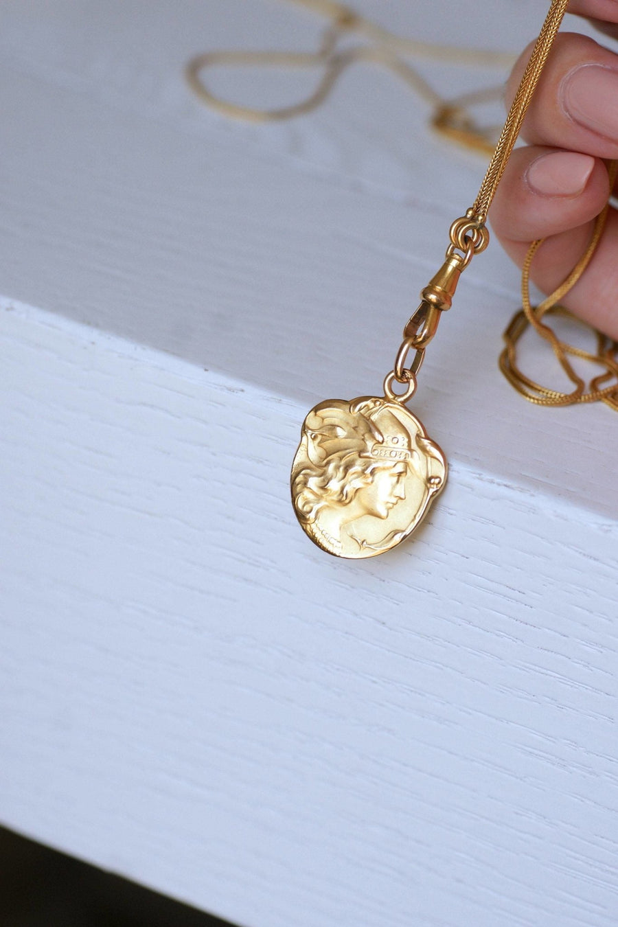 BIJOU RELIGIEUX - Belle Medaille Pendentif Plaque Or Lourdes Top BIJOU RELIGIEUX - Belle Medaille Pendentif Plaque Or Lourdes Top