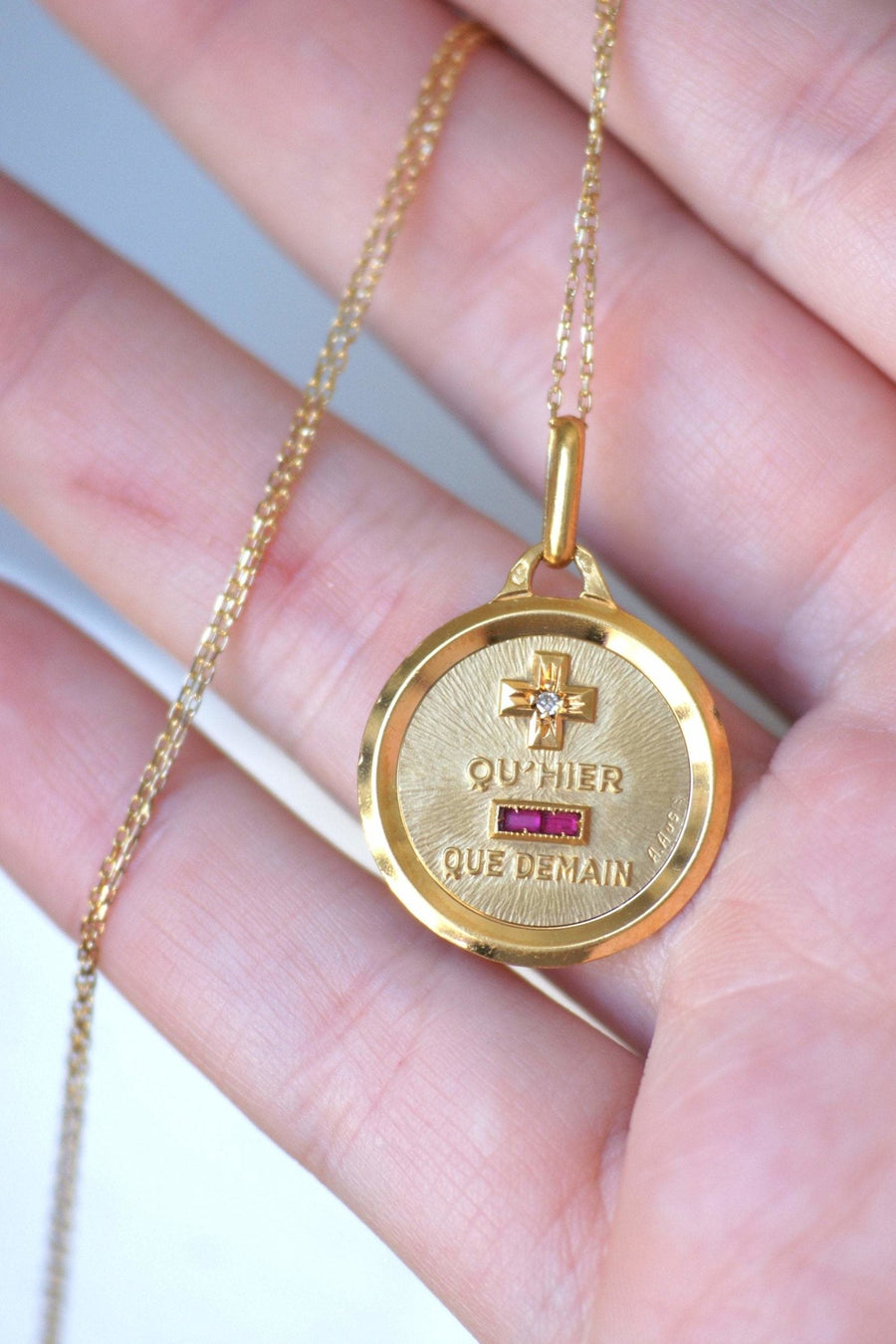 Médaille d'amour A.AUGIS en or - Galerie Pénélope