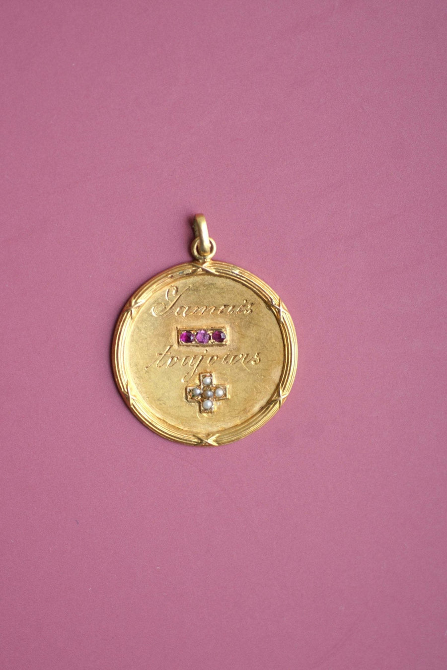 Médaille d'amour ancienne or et rubis - Galerie Pénélope