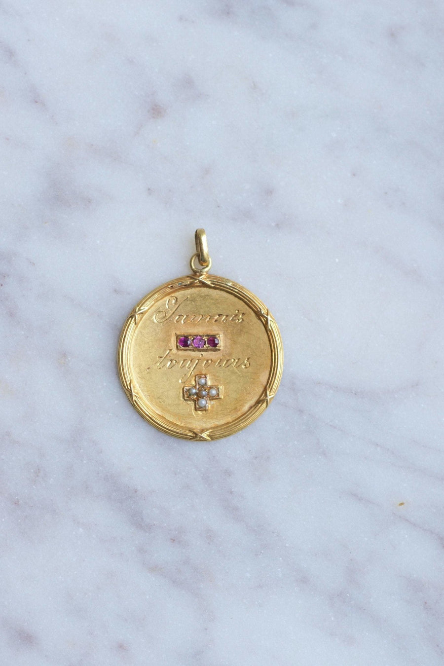 Médaille d'amour ancienne or et rubis - Galerie Pénélope