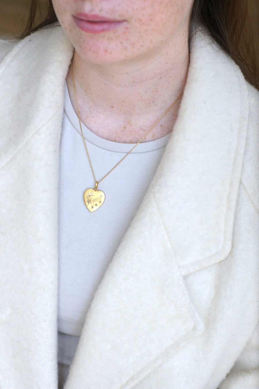 Médaillon cœur ouvrant en or, diamants, et perles - Galerie Pénélope