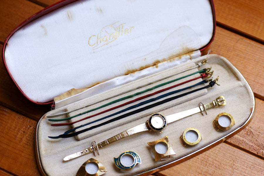 Montre vintage dame avec bracelets et boîtiers interchangeables, Années 50 - Galerie Pénélope
