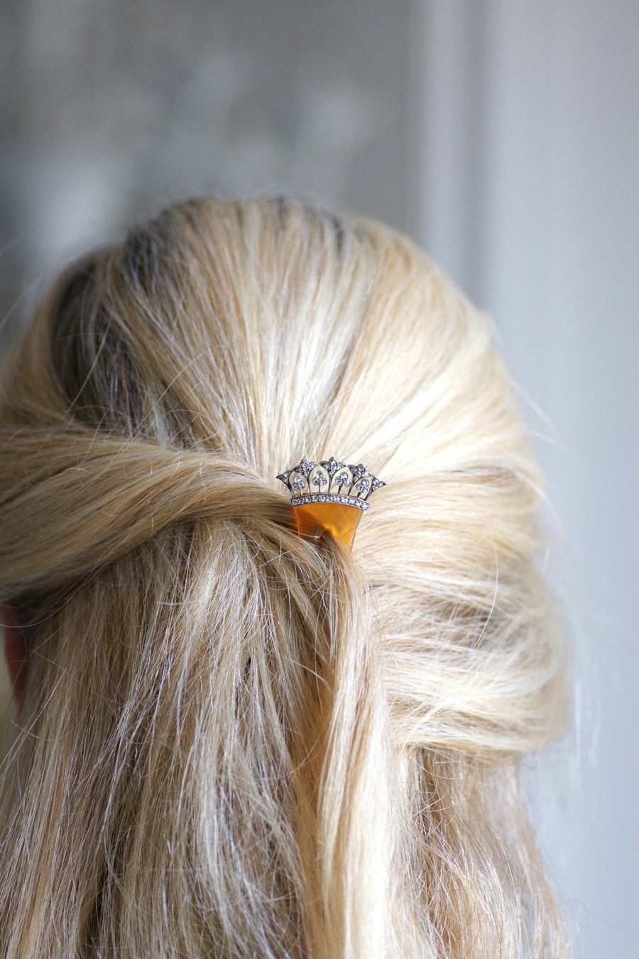 Peigne, épingle à cheveux de mariage, en diamants, or et argent sur corne - Galerie Pénélope