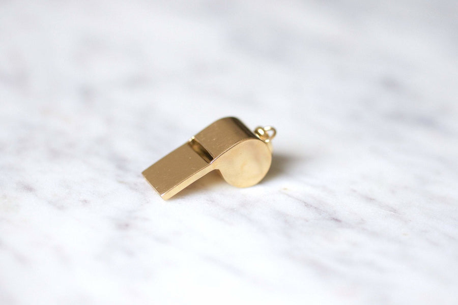 Pendentif charm vintage sifflet en or jaune 18Kt - Galerie Pénélope