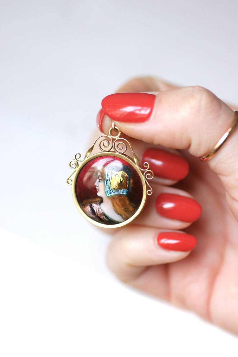 Pendentif vintage émail de Limoges en or jaune - Galerie Pénélope