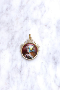 pendentif en émaux de Y Faroudie limoges monture doré pendentif en émaux de Y Faroudie limoges monture doré